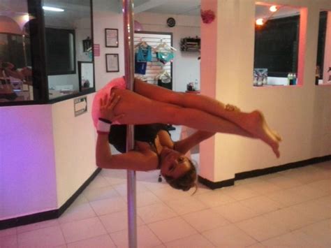 Pole Dance Hip Hold Move Pole Dance Moves And Spins