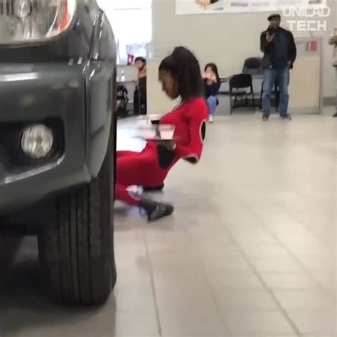 Girl Walks Under Car Coub The Biggest Video Meme Platform