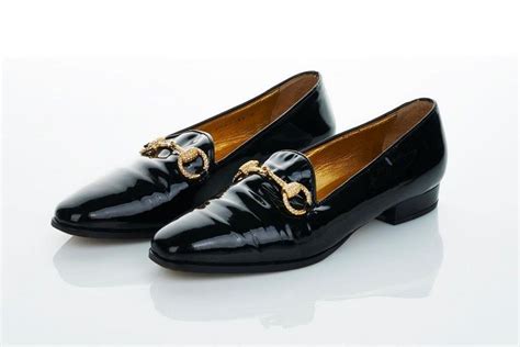 Crystal Embellished Gucci Loafers In Black Patent Leather Footwear