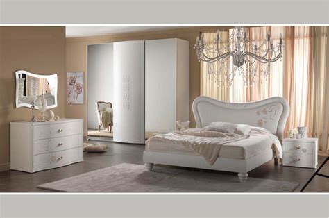 Cerca questo pin e molto altro su camera da letto di design house &. Camera da letto classica Modello Amalfi - Arredo Casa FVG