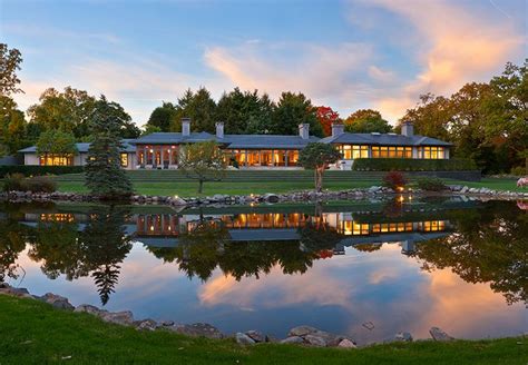 The son of sarah bryna and harry kraft, a clothing manufacturer in boston's chinatown, kraft was born in brookline, massachusetts. Five Reasons to Live in Chestnut Hill, MA | MA1937, MA1962 LandVest Blog