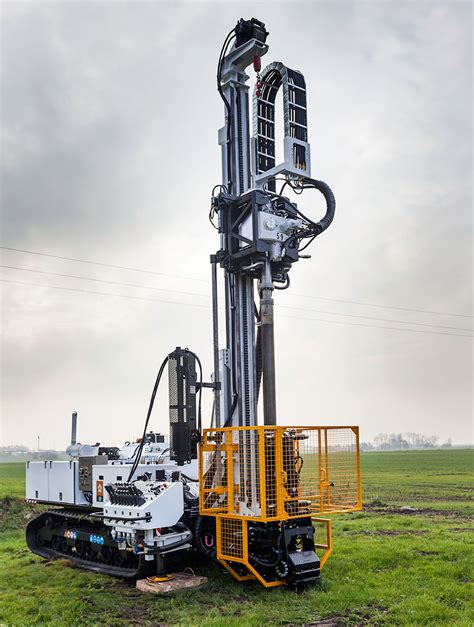 Sonic Drill Rig For A Wide Variety Of Drilling Projects Boart Longyear