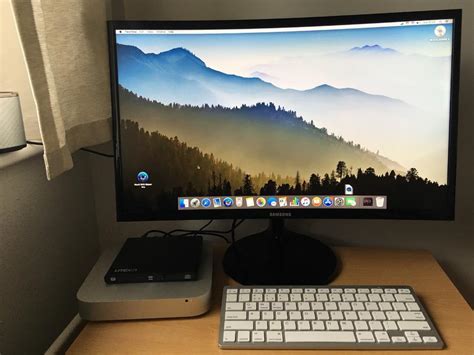 Apple Mac Mini Refurbished And Samsung Curved 24 Inch Monitor