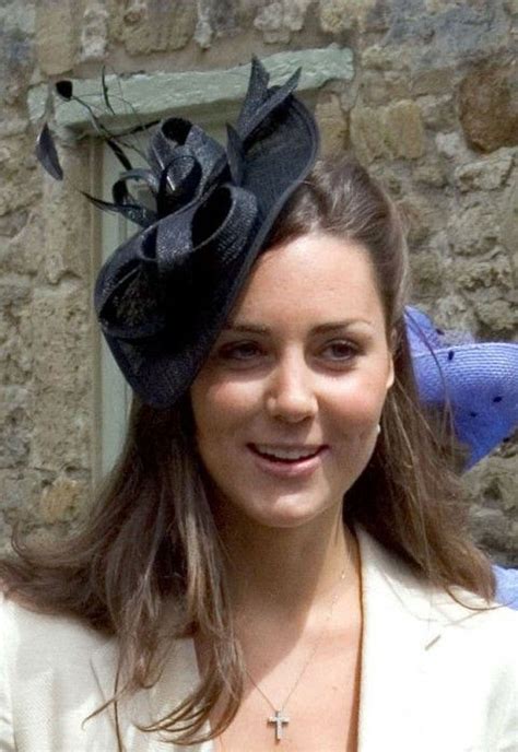Sombrero Negro De Lado Con Un Moño Kate Middleton Hats Princess Kate