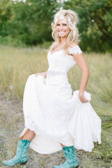 Simple Country Style Wedding Dresses With Boots Trends 100 Ideas
