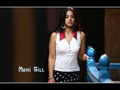 Naked Mahie Gill Added By Makhan