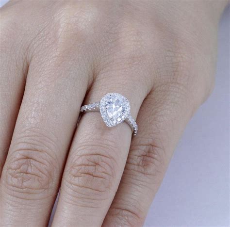 The 9 Best Fake Engagement Rings For Travel In 2022