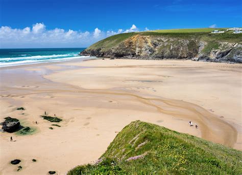 Mawgan Porth Beach Low Tide Cornwall Guide Images
