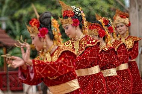Tari Tanggai Asal Palembang Sumatera Selatan Traditional Dance
