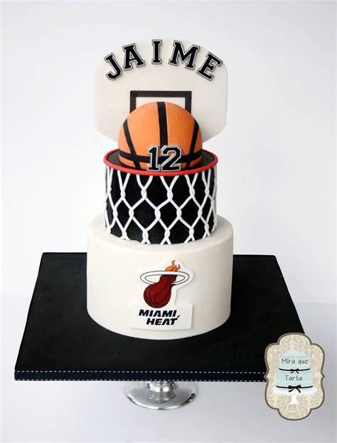 Mira Que Tarta Basketball Party Basketball Birthday Cake Heat Basketball Basketball Cakes