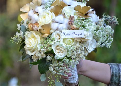 Weddings season is not only about attending but you also need to give a beautiful gift to the couple. Wedding Flowers from Springwell: Cotton Bolls and Gingko ...