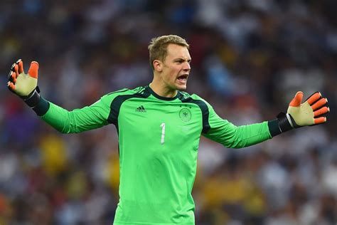 Hier twittere ich themen zum fc bayern, der nationalmannschaft und vieles mehr rund um den fußball. Manuel Neuer wins Golden Glove, Paul Pogba takes Best ...