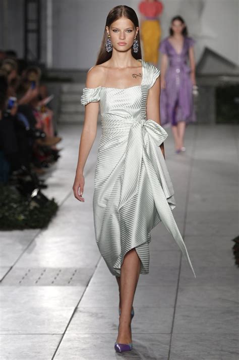 And It Was On The Runway At Carolina Herrera Too Color Trends Spring