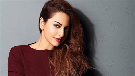Sonakshi Sinhas Clarification On Non Bailable Warrant Against Her Asiana Times