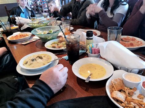 Pennsylvania & Beyond Travel Blog: Family Dining at the Olive Garden in