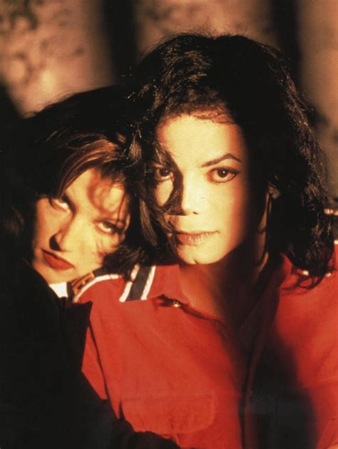 The king of pop's unlikely union with the daughter of elvis presley came as jackson was facing unprecedented scrutiny they first appeared on tv together at the 1994 mtv video music awards, their brief appearance on stage apparently serving solely as a chance to. Michael Jackson and Lisa Marie Presley... - Eclectic Vibes