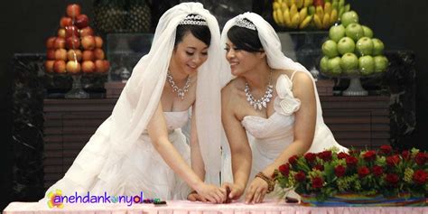Perkawinan Lesbian Pertama Di Vihara Buddha Taiwan Berita Heboh Aneh Dan Konyol