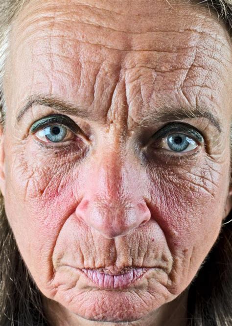 Old Wrinkled Face Granny Face Woman Mask Latex Makeup Halloween Fancy