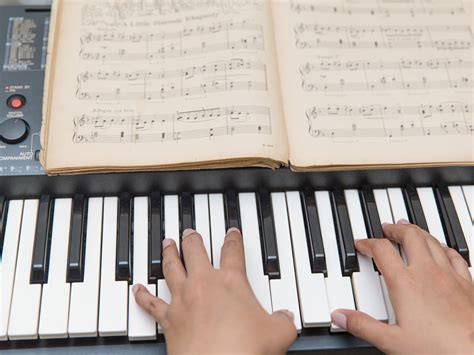 How to play all i want for christmas is you on piano easy. 3 Simple Ways to Teach Yourself to Play the Piano - wikiHow