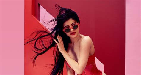 Kylie Jenner For Quay Australia Sunglasses June 2017 Hawtcelebs