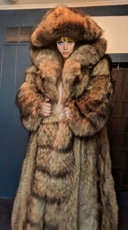 britt ekland huge fur hood by furlover01 on deviantart fur raccoon fur coat fox fur coat