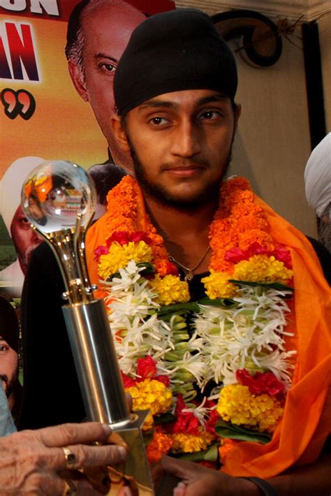 He was associated with the deccan chargers from 2009 to 2011. Harmeet Singh Gurdwara Cricket Player Honor