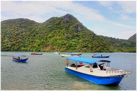 Tasik dayang bunting merupakan sebuah tasik air tawar yang unik , terletak di pulau dayang bunting , berdekatan dengan pulau. SUPERMENG MALAYA: Langkawi 2013 - Pulau Dayang Bunting