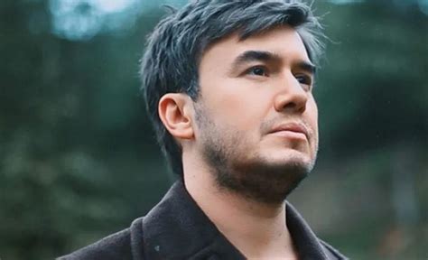 Şarkıcı Mustafa Ceceli Kimdir Kaç Yaşında Mustafa Ceceli Nereli Evli mi