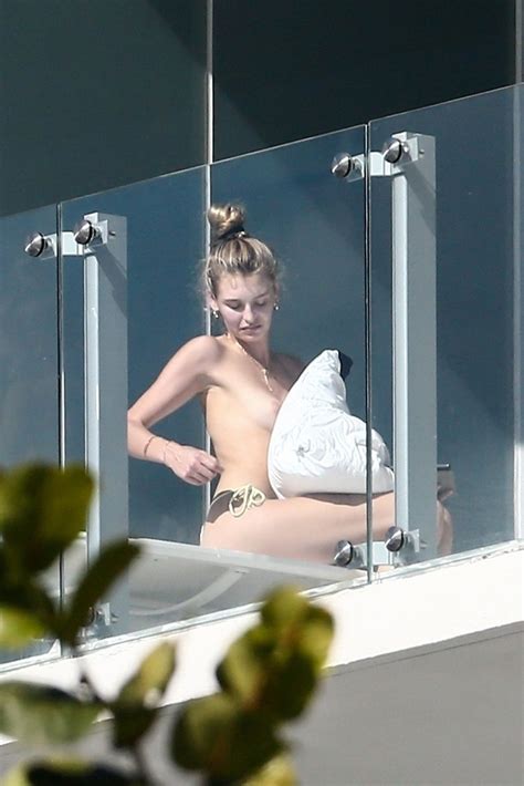 Roosmarijn De Kok Topless Sunbathing On Her Balcony 24 Photos The