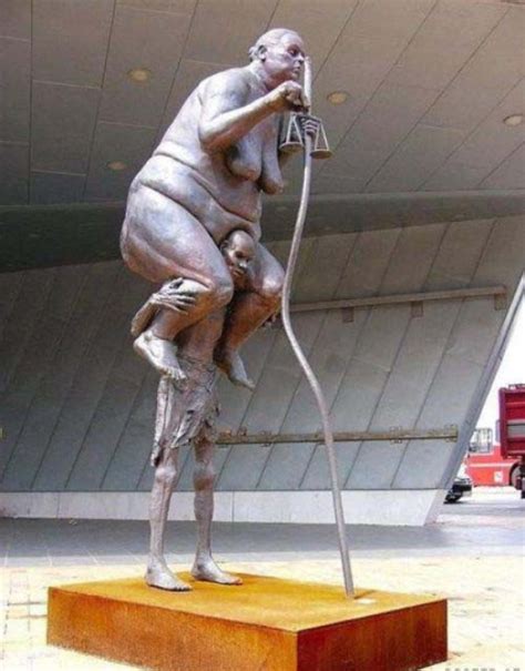 Strange Statues From Around The World 50 Pictures Memolition