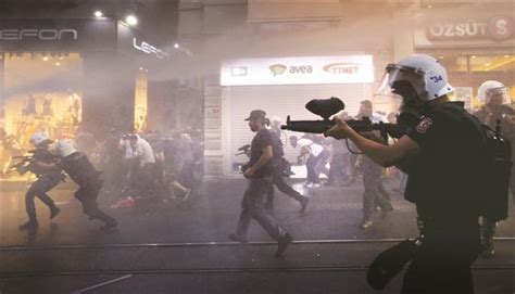 Turkish Police Fire Tear Gas To Break Up Istanbul Protest T Rkiye News
