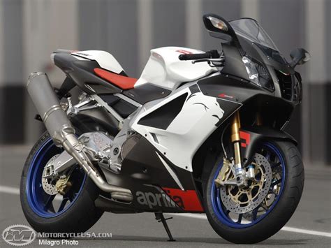 Respiratory syncytial virus (rsv) is an infection in your respiratory system (your airways). Moto Aprilia RSV 1000 - Ma Moto