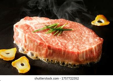 To correctly thaw, remove packaging, place the steak on a plate and lightly cover with cling film and leave in the fridge overnight. Japanese Kobe Steak Plate Recipes / 4 284 Kobe Steak ...