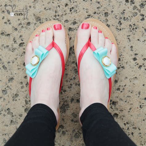 Follow this step by step tutorial to learn how to make pretty chiffon pom pom shoe clips. Shoe Clips - DIY - Shanty 2 Chic
