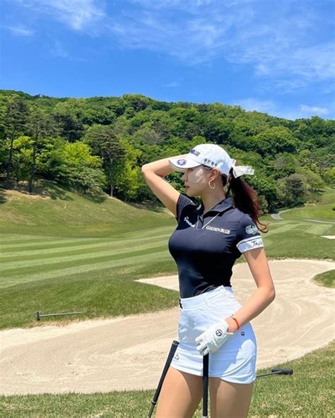 韓国女子ゴルファーのユ・ヒョンジュ、タイトウェア姿が「プレーに集中できない」と反響続々【photo】（スポーツソウル日本版）