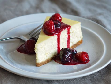 Jan 15, 2015 · i won't turn down a flavoured, loaded cheesecake, but i love a plain, tall and creamy cheesecake. New York-Style Cheesecake - Once Upon a Chef