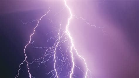 Rare Superbolts Of Lightning Are Real And Have An Unusual Origin