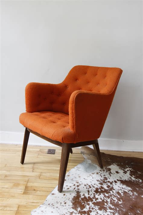 Looking for stylish modern accent chairs? str8mcm: Mid Century Modern Chair