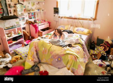 Messy Teenagers Room Fotos Und Bildmaterial In Hoher Auflösung Alamy