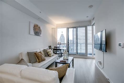Bachelor Apartment Toronto Best Options For Short Term Rentals Tirbnb
