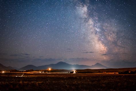 Unbelievable Photos Of Montana At Night