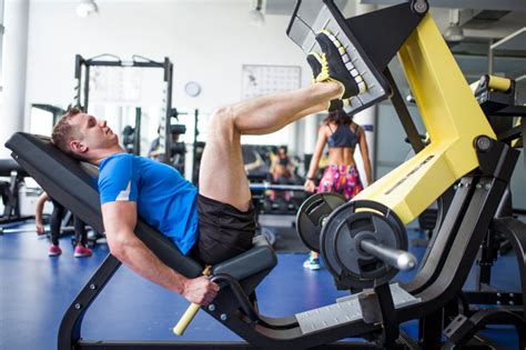 Las mejores máquinas para trabajar piernas en el gimnasio