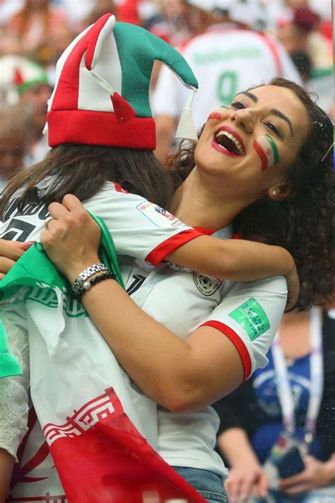 Female Fans Of Iran Show Their Support During The 2018 Fifa World Cup Hot Football Fans