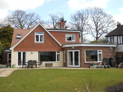 3 bedroom house designs are perfect for small families to live comfortably, with sufficient space and privacy for each person, and also accommodate guests when they visit. Extensions and Renovation in Storrington - Horizon Design