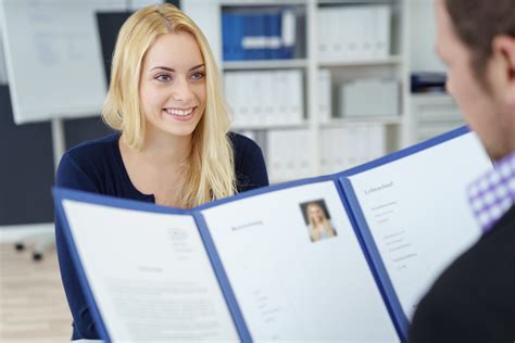 Как найти работу в Германии без знания немецкого языка - Наши в Германии