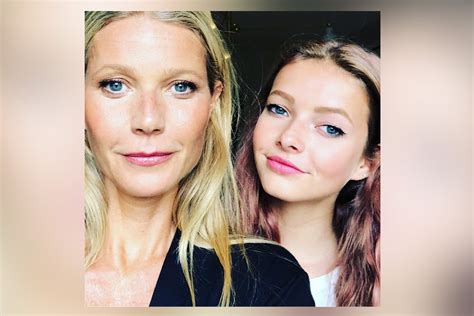 Gwyneth paltrow's daughter, apple has jokes! Gwyneth Paltrow and teenage daughter Apple look like twins in rare snap | London Evening Standard