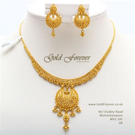 Traditional Latest Gold Necklace Designs In 30 Grams