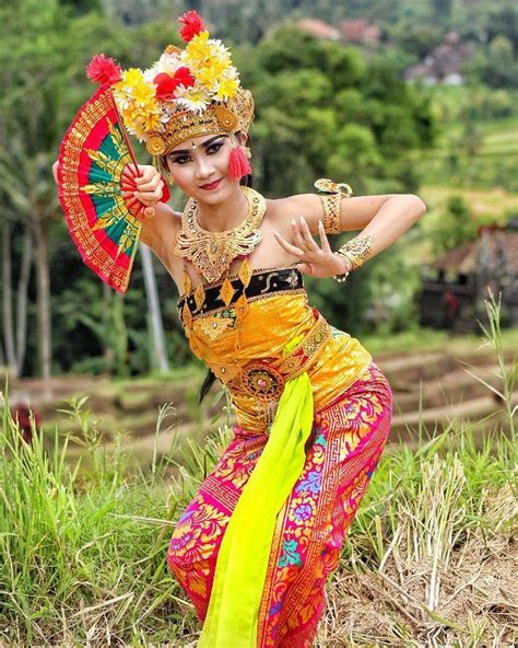 Balinese Dancer Wanita Gadis Penari