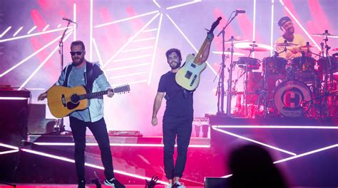 Thomas Rhett played for HOW many people at the Iowa State Fair?