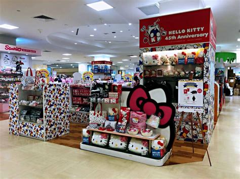 Sanrio T Gate Takashimaya Selling Cny Themed Hello Kitty And My